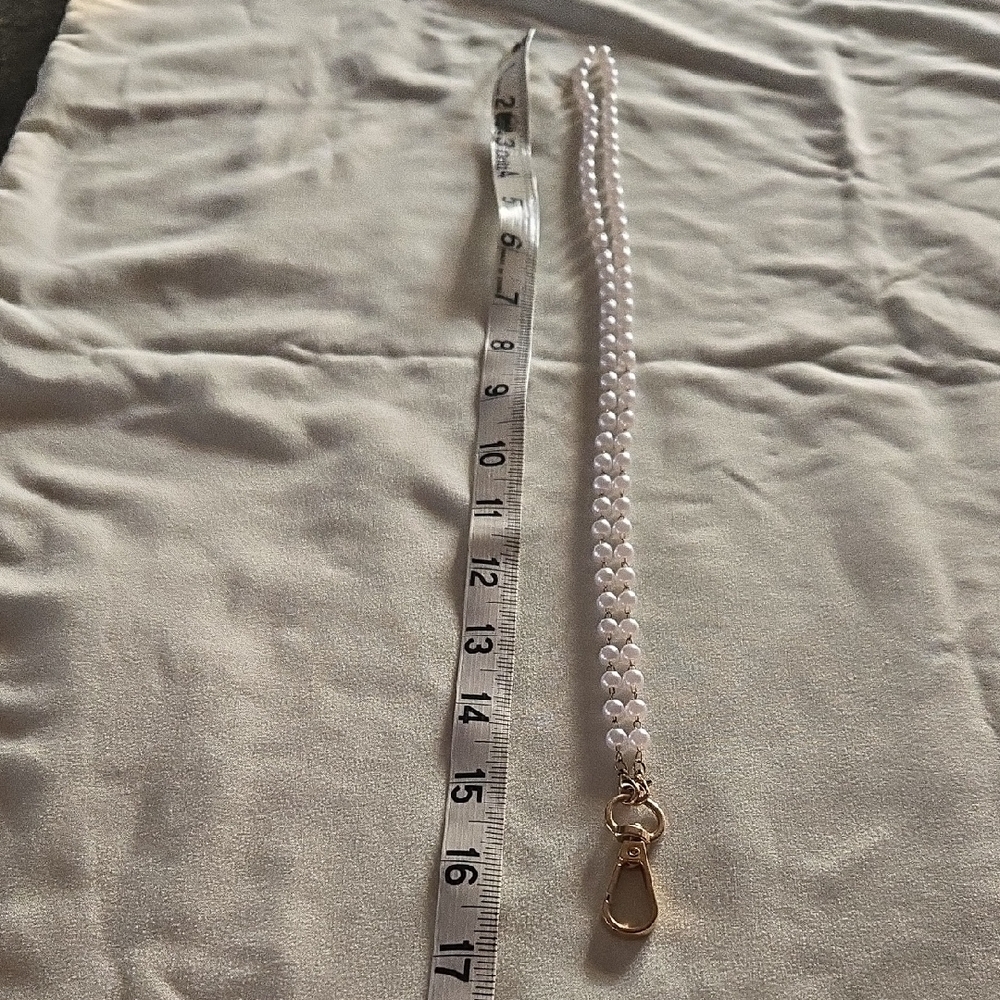 Elegant Pearl Beaded Keychain